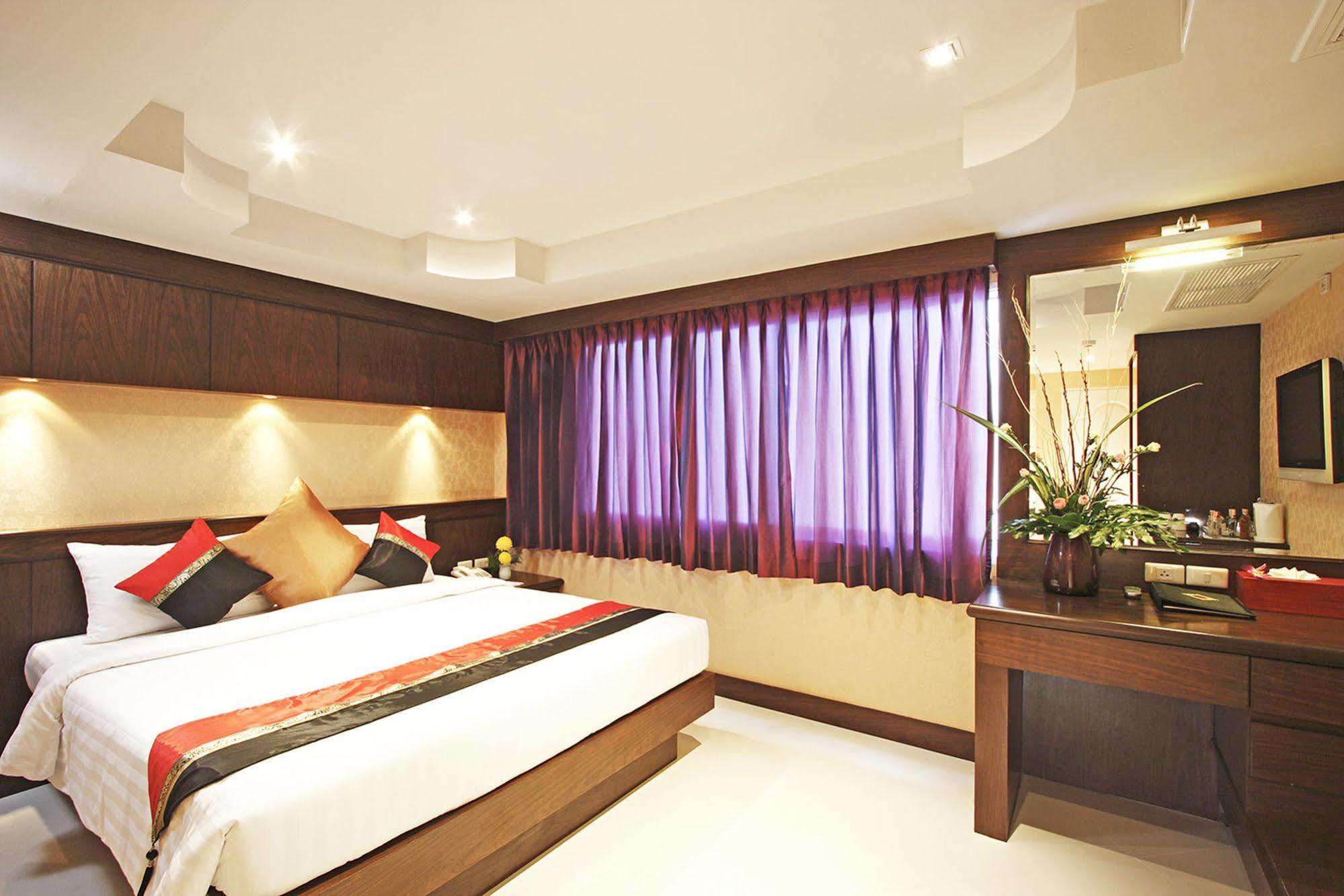Rayaburi Hotel, Patong מראה חיצוני תמונה