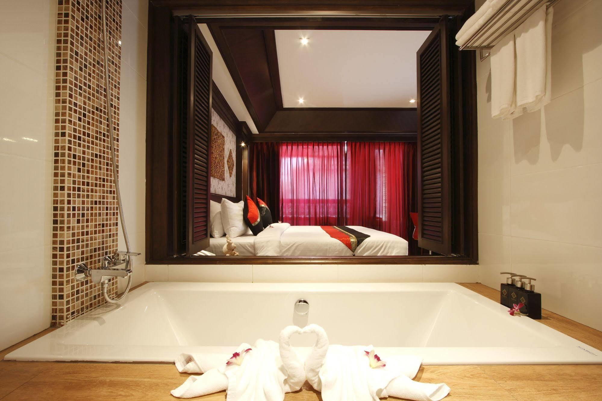 Rayaburi Hotel, Patong מראה חיצוני תמונה